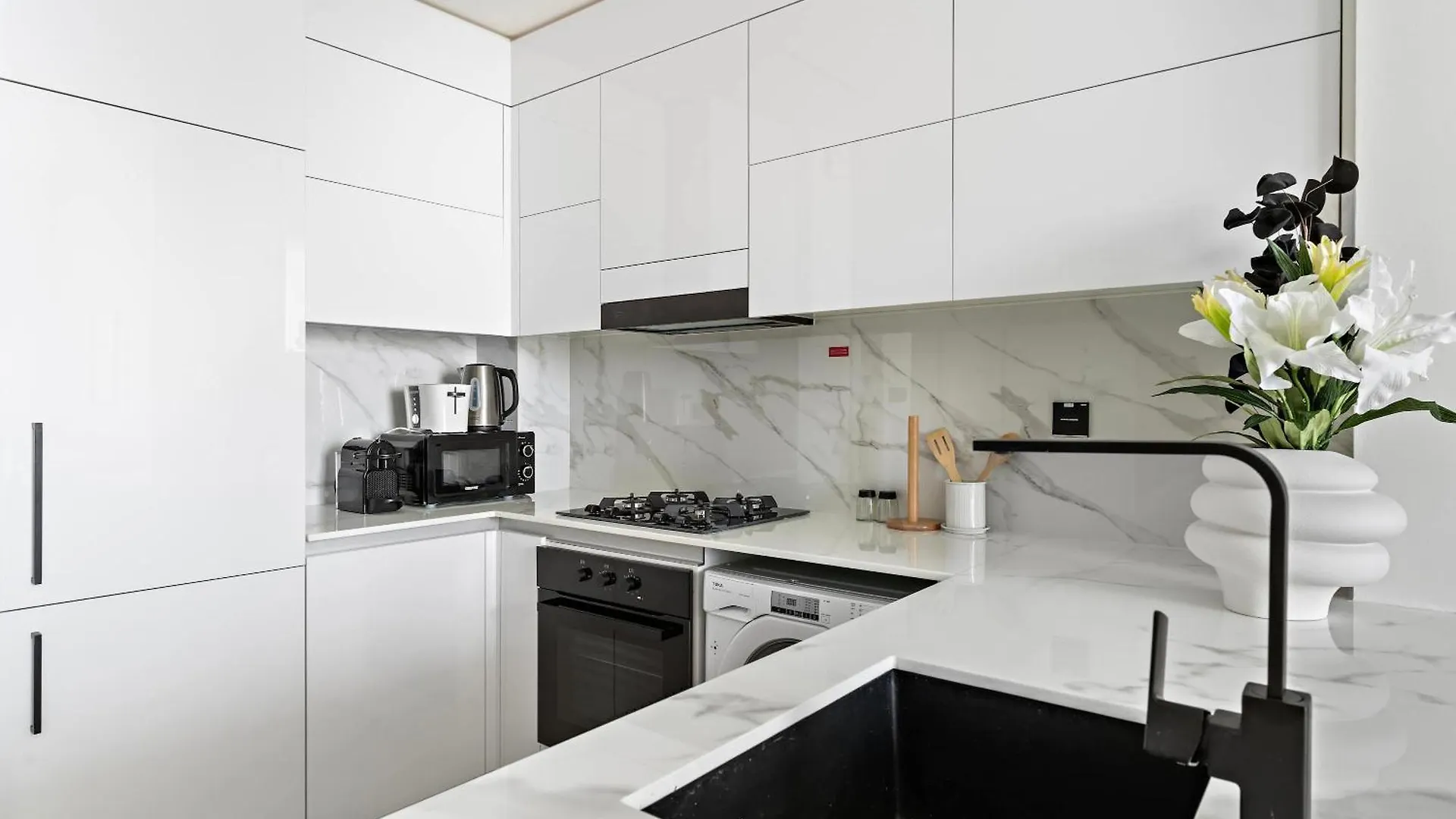 Silkhaus Classic 1Bdr Apartment In Binghatti House Dubái